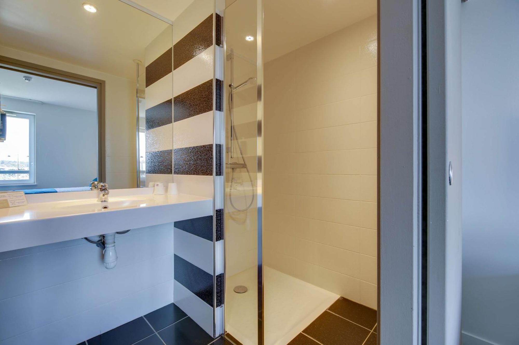 Brit Hotel Confort Saint-Dizier Zewnętrze zdjęcie