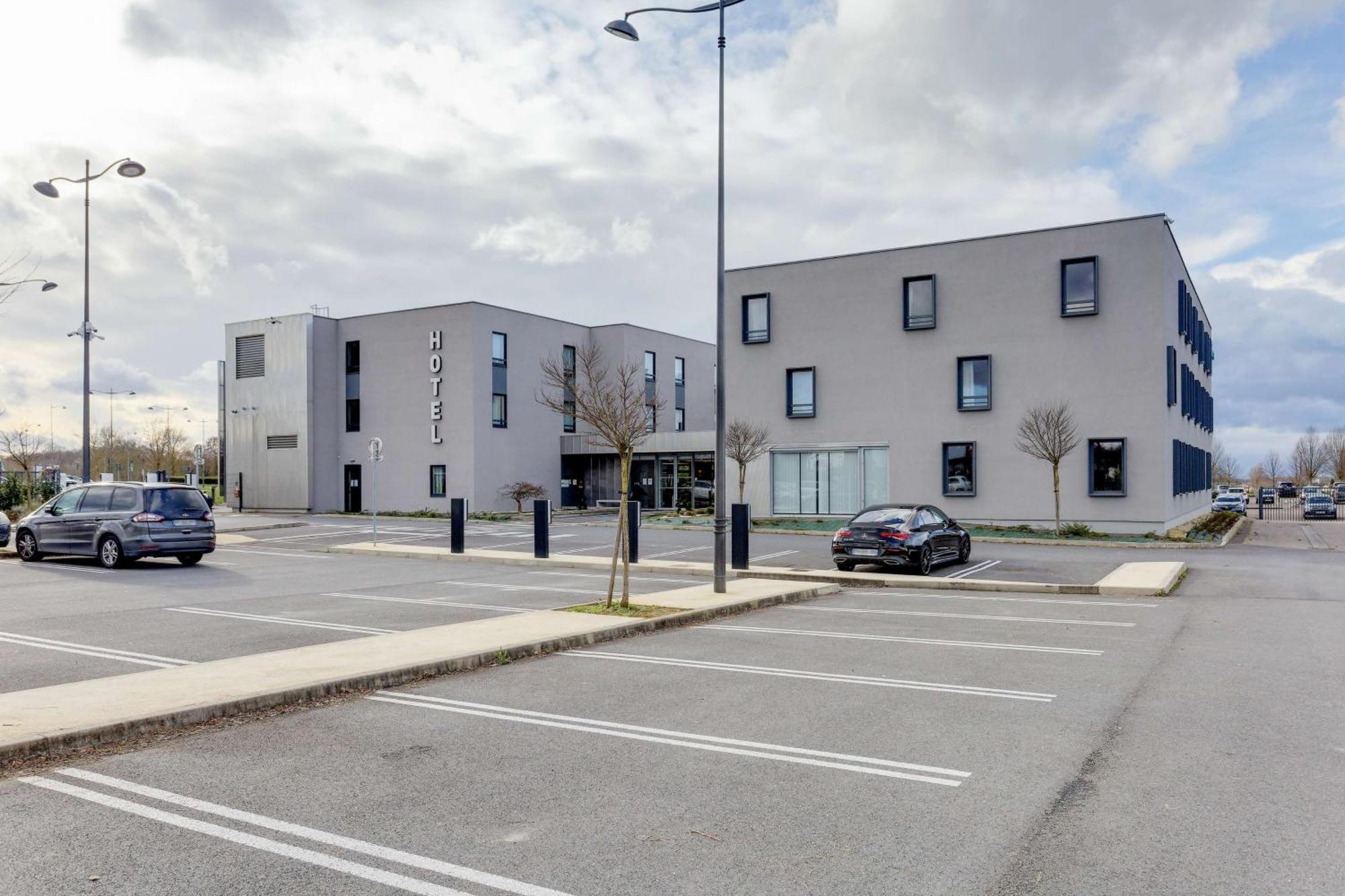 Brit Hotel Confort Saint-Dizier Zewnętrze zdjęcie