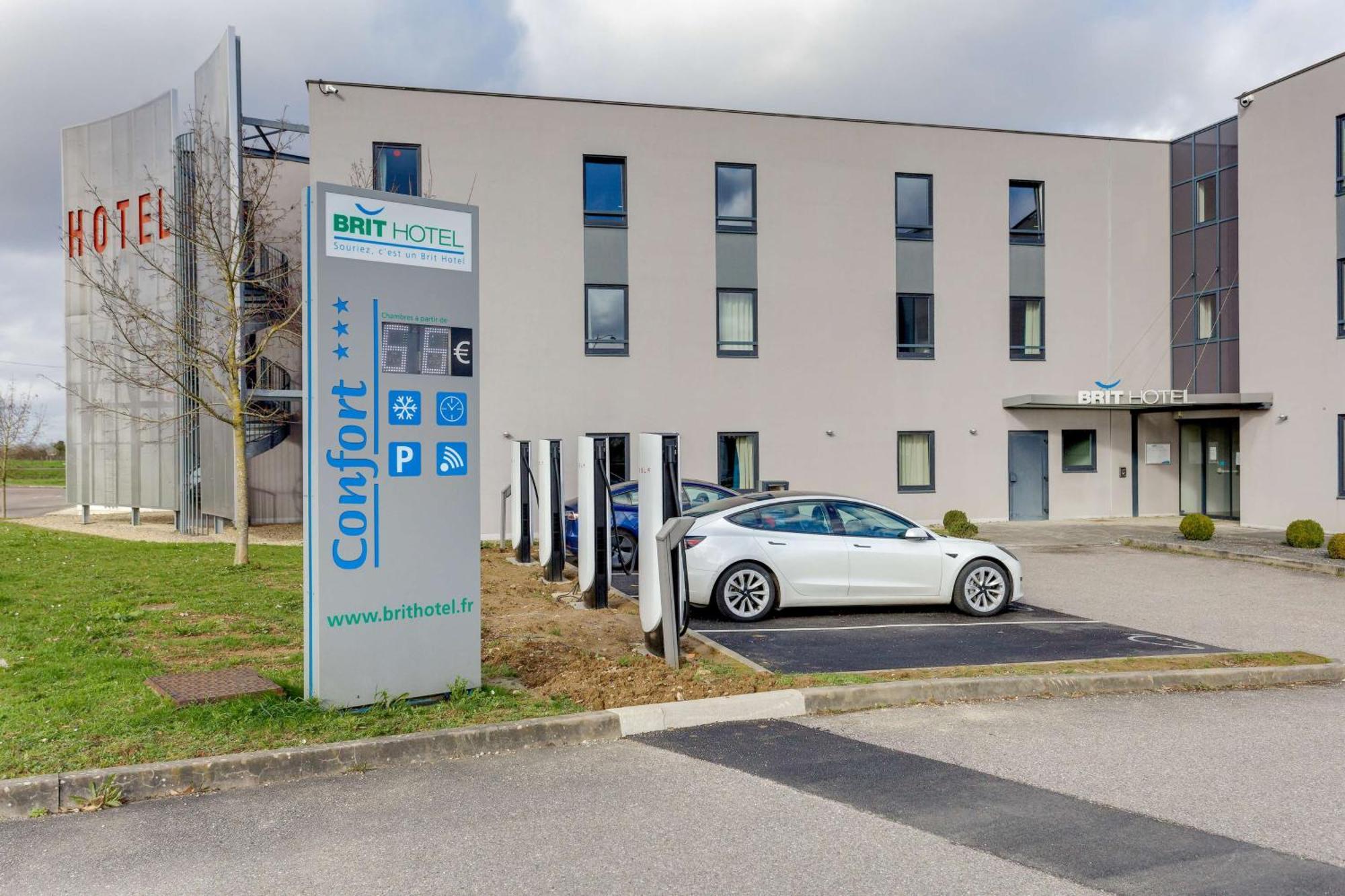 Brit Hotel Confort Saint-Dizier Zewnętrze zdjęcie