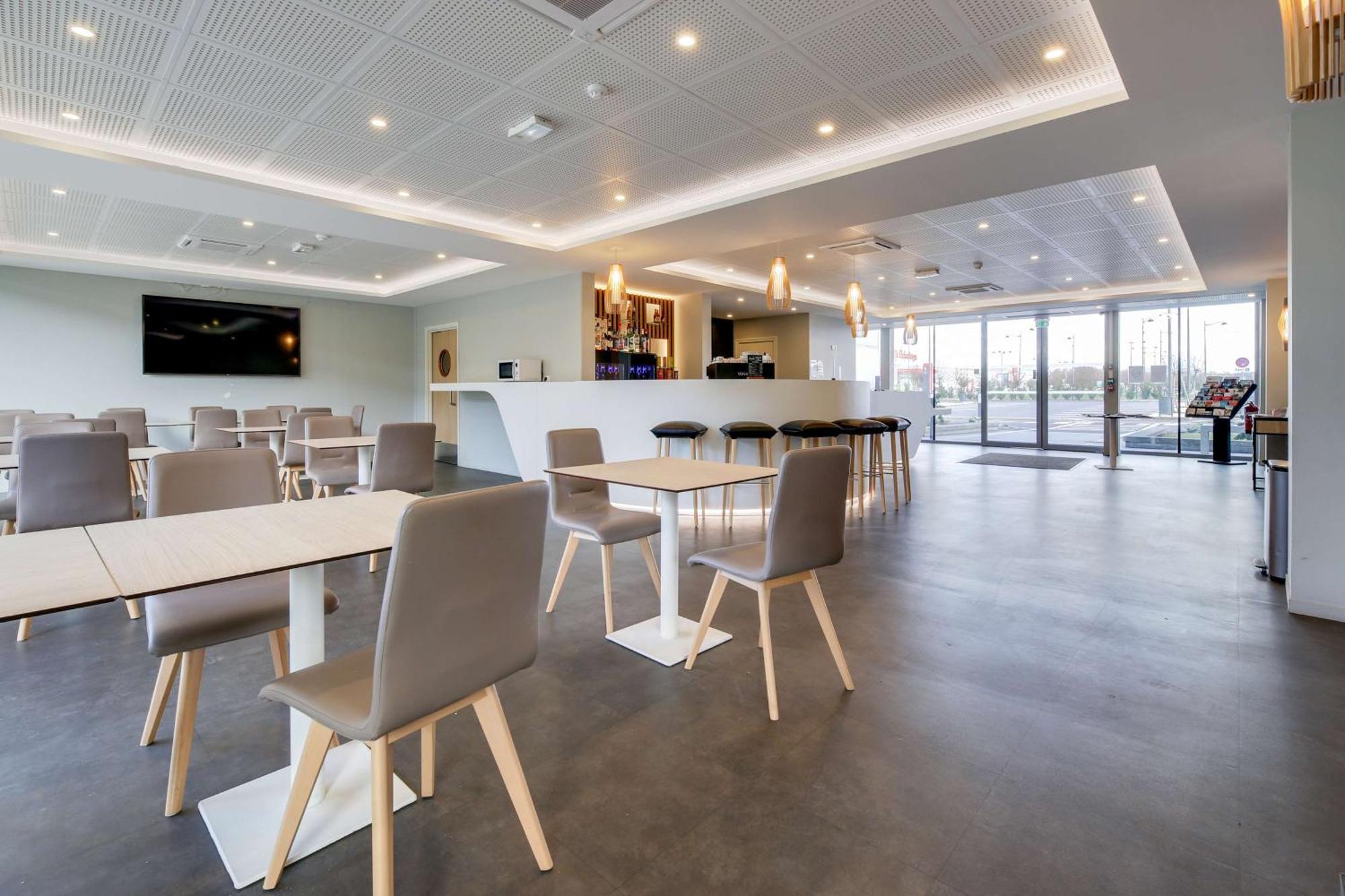 Brit Hotel Confort Saint-Dizier Zewnętrze zdjęcie