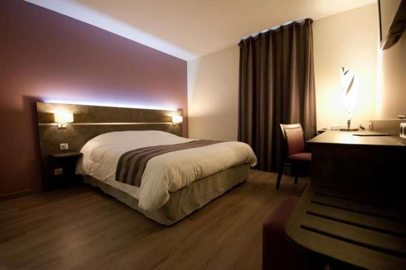 Brit Hotel Confort Saint-Dizier Pokój zdjęcie