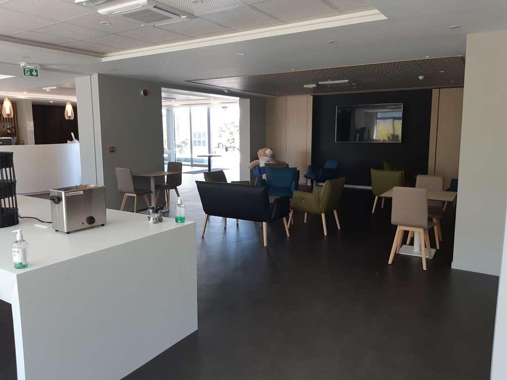 Brit Hotel Confort Saint-Dizier Restauracja zdjęcie